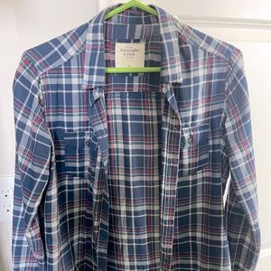 Abercrombie woman shirt